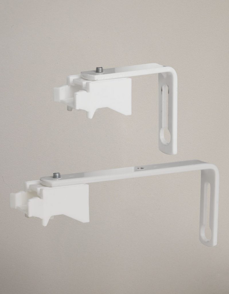 Fรคste med vinkel till gardinskena Alex, 2-pack